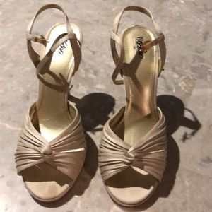 Open Toe Mossimo shoes 4inch heels